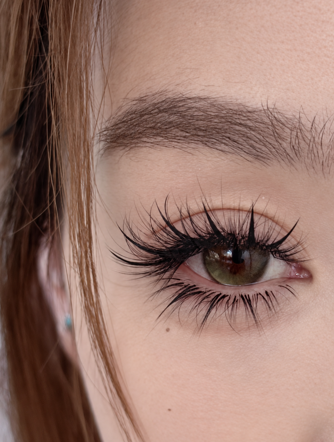 Kinalash client with a sculpted anime lash set